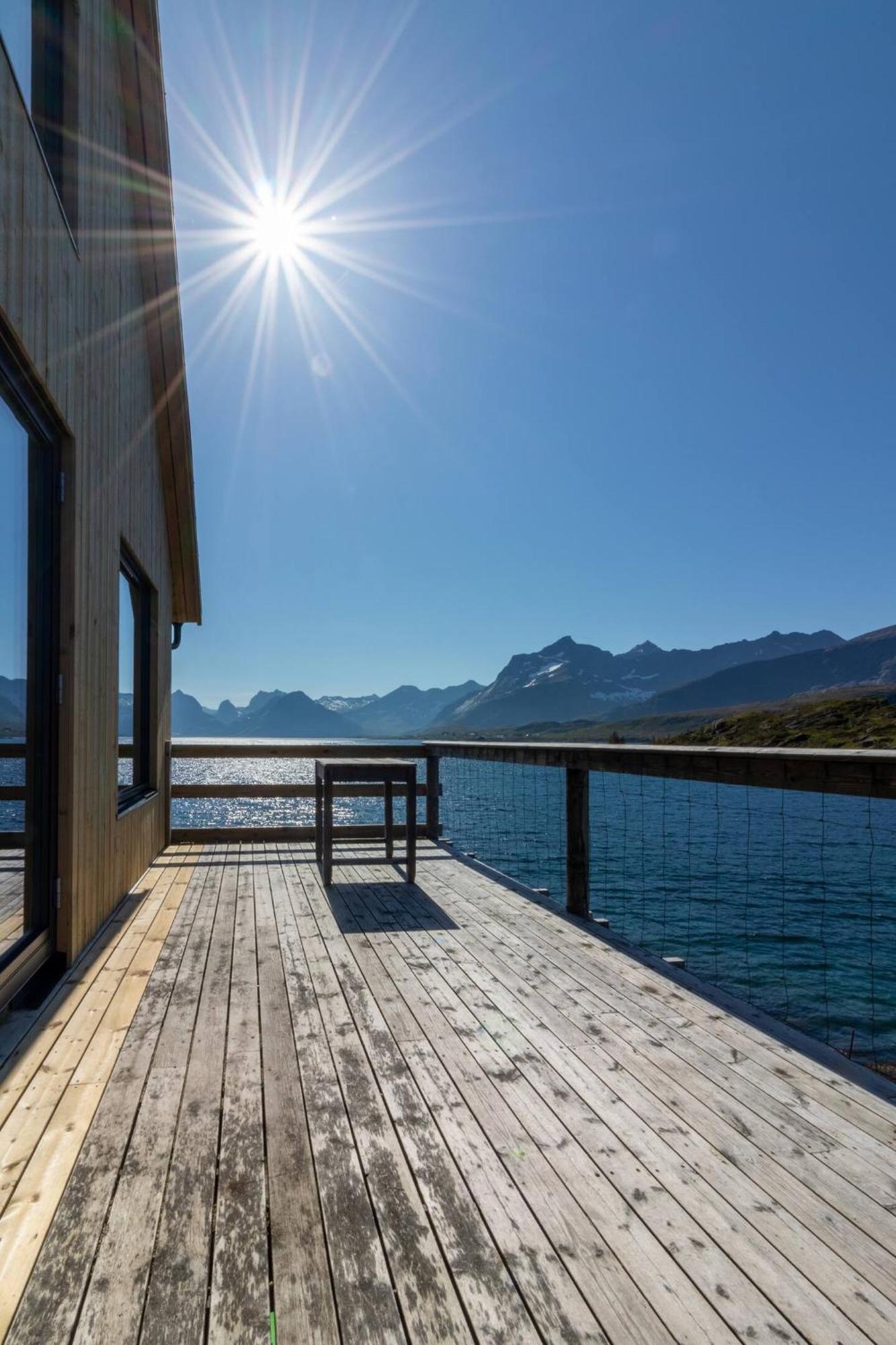Minkfarmen, Spacious Seaside Cabin With Scenic View Ramberg Zewnętrze zdjęcie